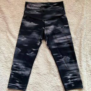 Old Navy Capri Yoga Pants